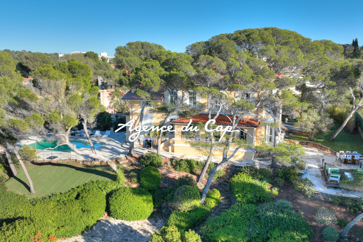 Luxury House for sale in Saint-Raphaël, 5 775 000 €, Photo 1