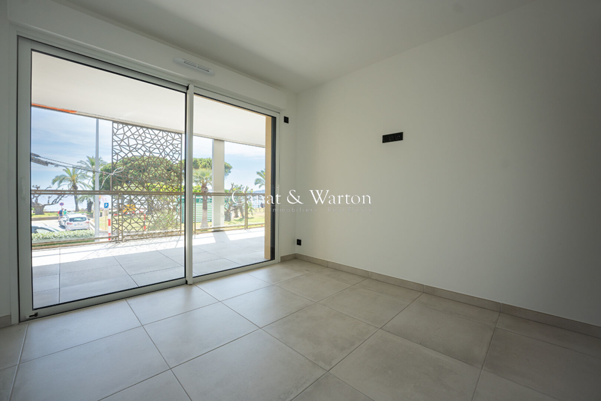 Luxury Apartment for sale in Saint-Raphaël, 895 000 €, Photo 4
