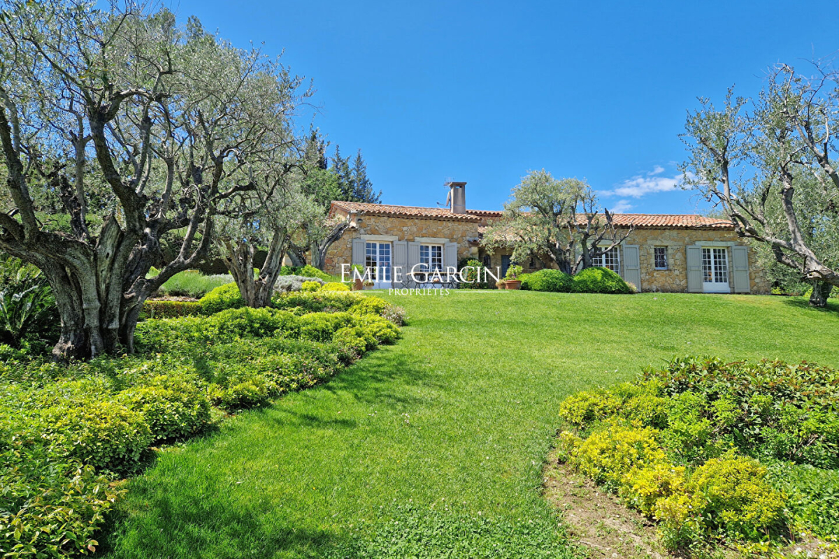 Maison de luxe à vendre à Mougins, 2 400 000 €, Photo 1