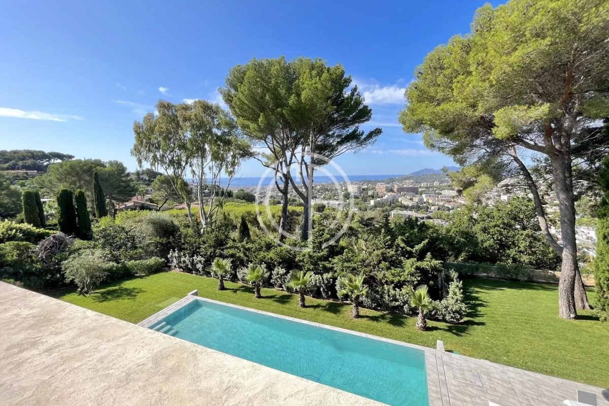 Maison de luxe à vendre à Cannes, 2 890 000 €, Photo 2