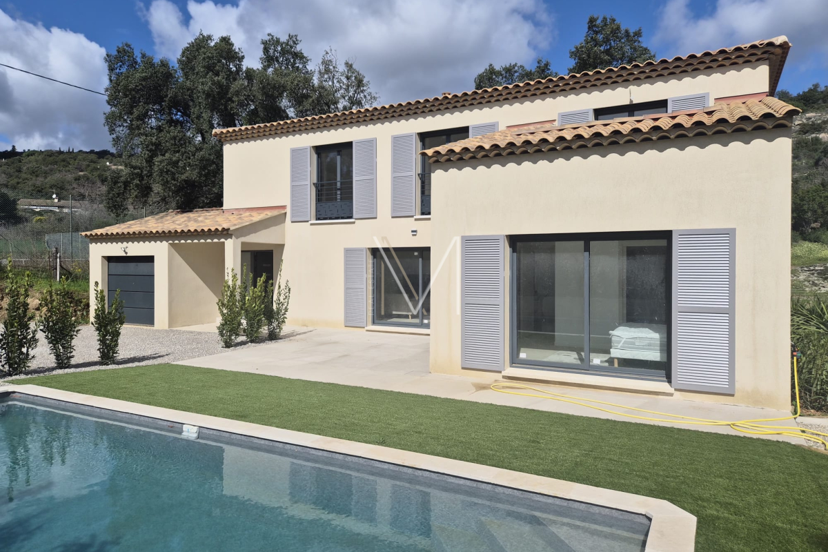Luxury House for sale in Le Plan-de-La-Tour, 1 220 000 €, Photo 1