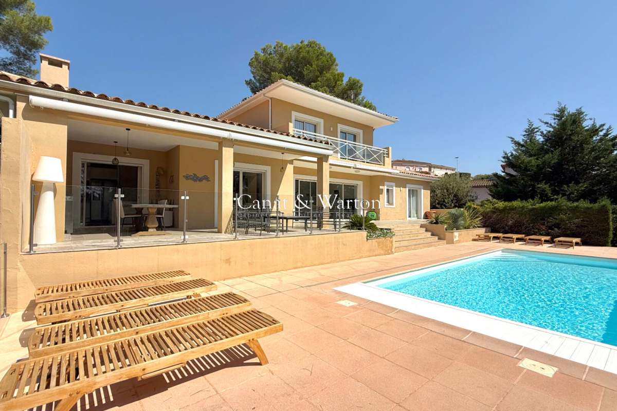 Maison de luxe à vendre à Saint-Raphaël, 1 665 000 €, Photo 7