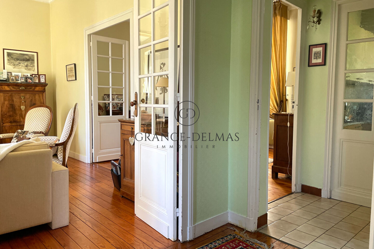 Maison de luxe à vendre à Bordeaux, 997 000 €, Photo 3