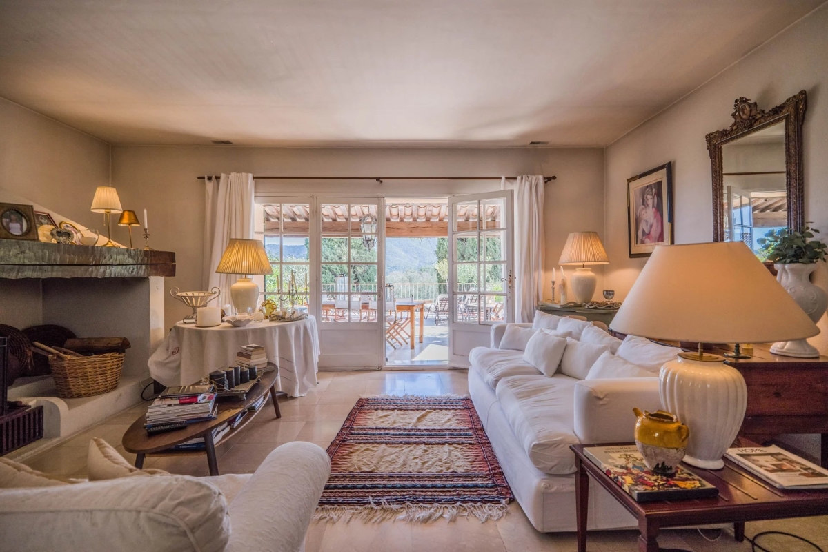 Maison de luxe à vendre à Cogolin, 890 000 €, Photo 3