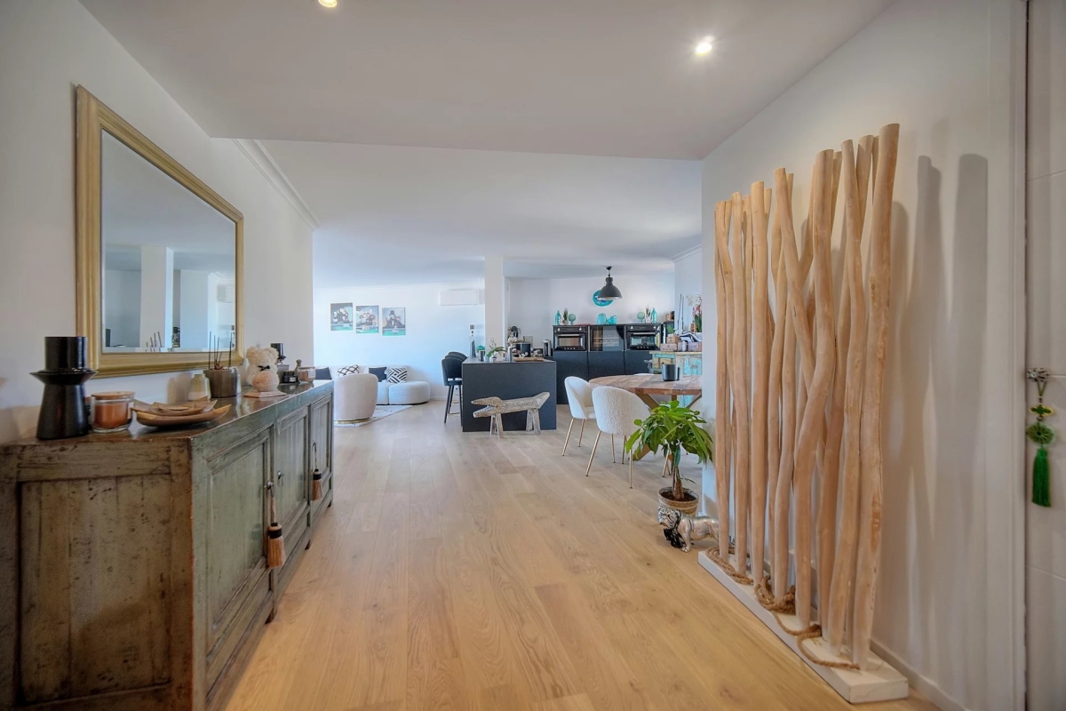 Luxury Apartment for sale in Le Cannet, 860 000 €, Photo 5