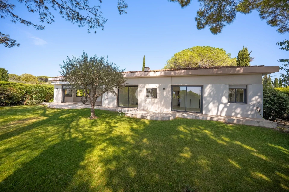 Maison de luxe à vendre à Mougins, 1 690 000 €, Photo 1