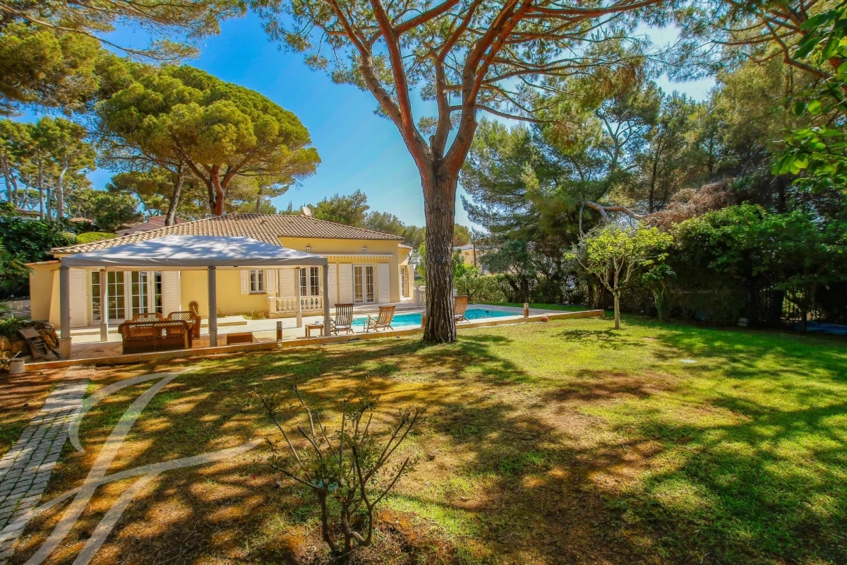 Luxury House for sale in Cap d'Antibes, 3 000 000 €, Photo 3