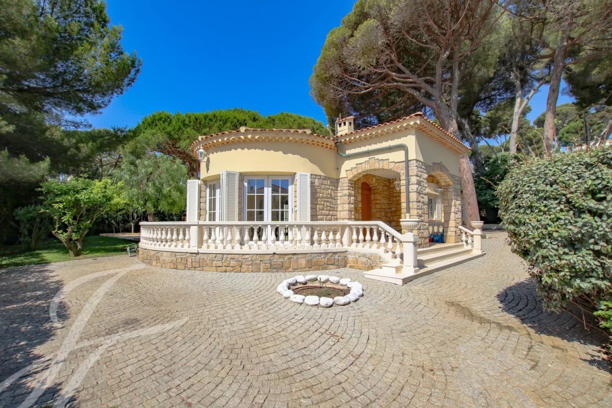 Luxury House for sale in Cap d'Antibes, 3 000 000 €, Photo 4