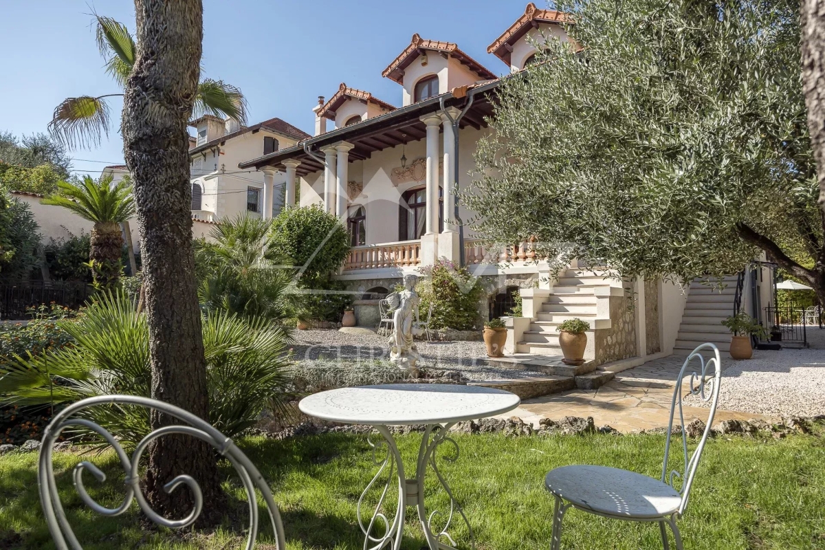 Maison de luxe à vendre à Cannes, 1 990 000 €, Photo 1