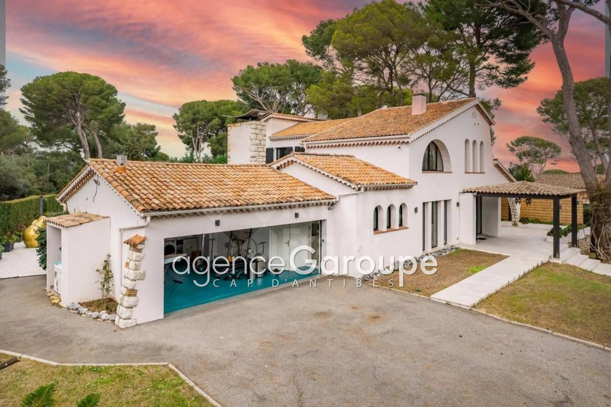 Luxury House for sale in Cap d'Antibes, 4 700 000 €, Photo 2