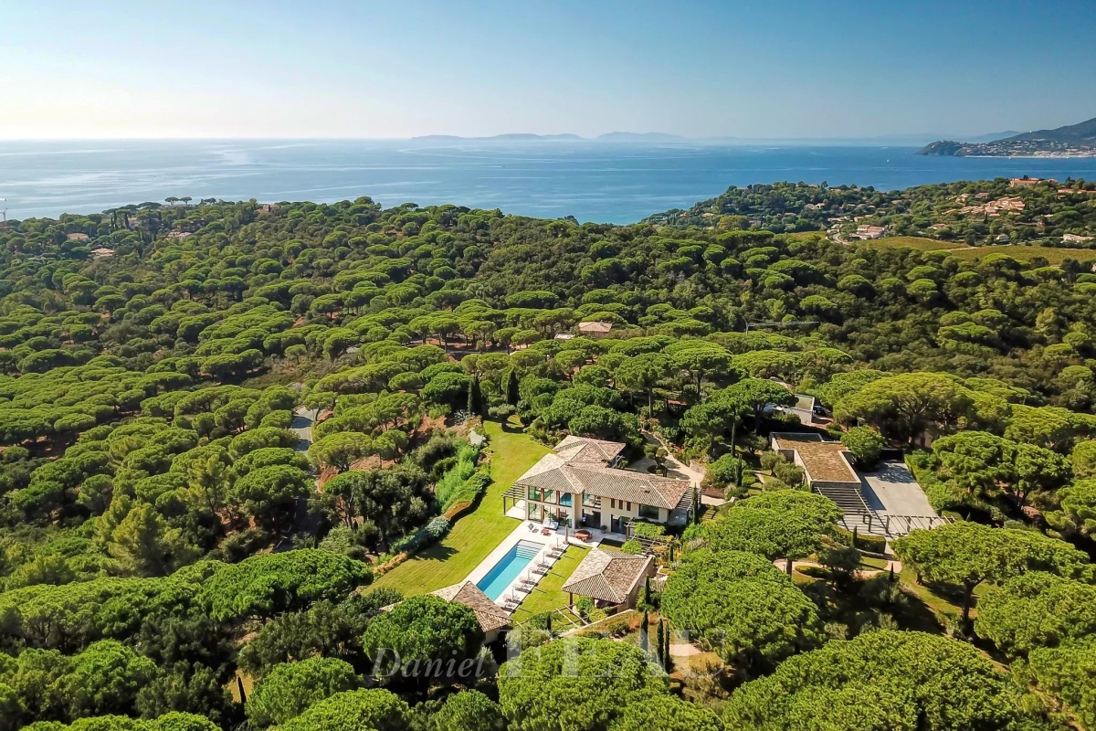 Luxury House for sale in La Croix-Valmer, 29 950 000 €, Photo 1