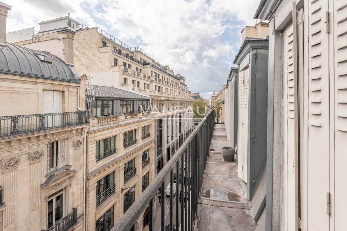 Apartment, luxury and prestige, for sale Paris 8ème - 4 main rooms ...