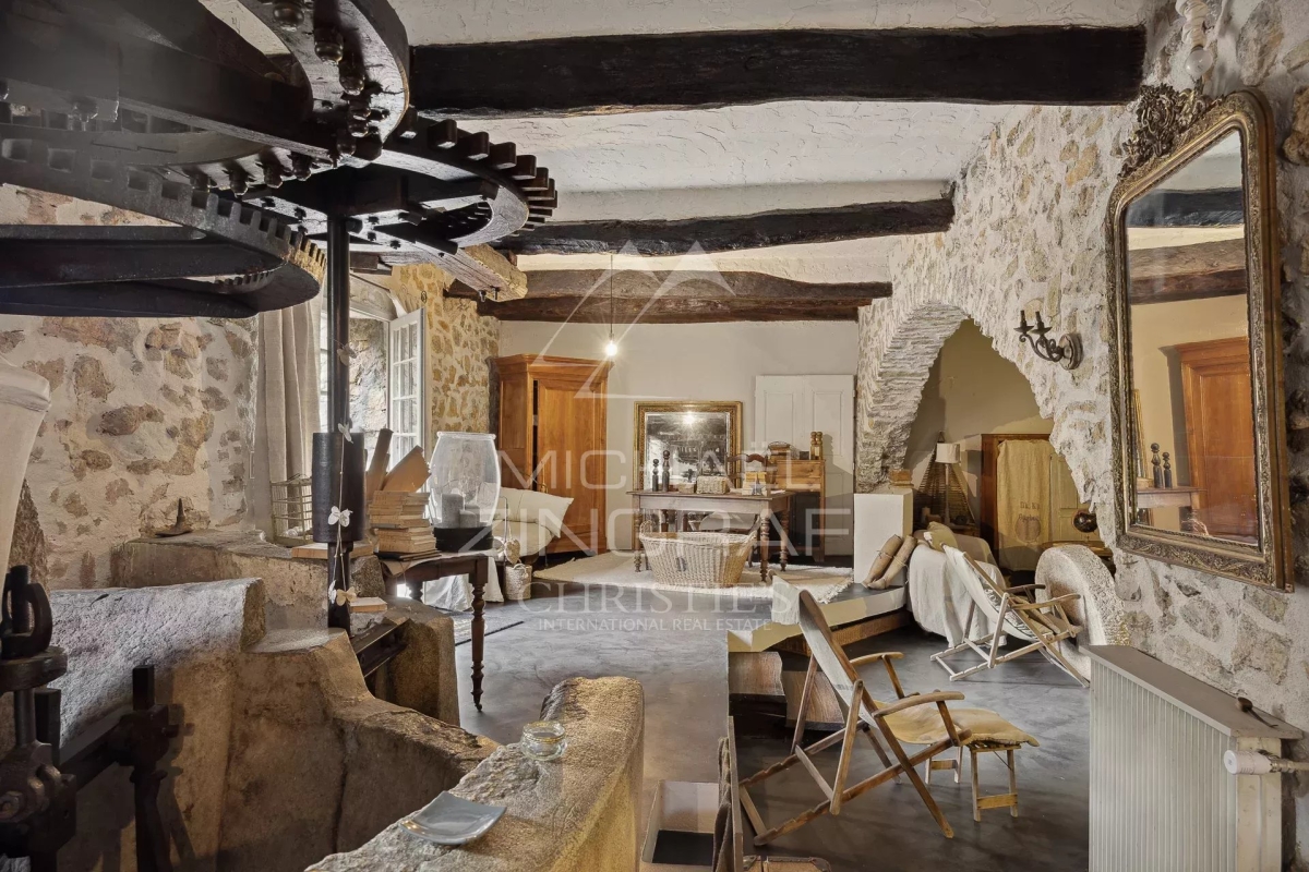 Maison de luxe à vendre à Le Rouret, 1 895 000 €, Photo 4