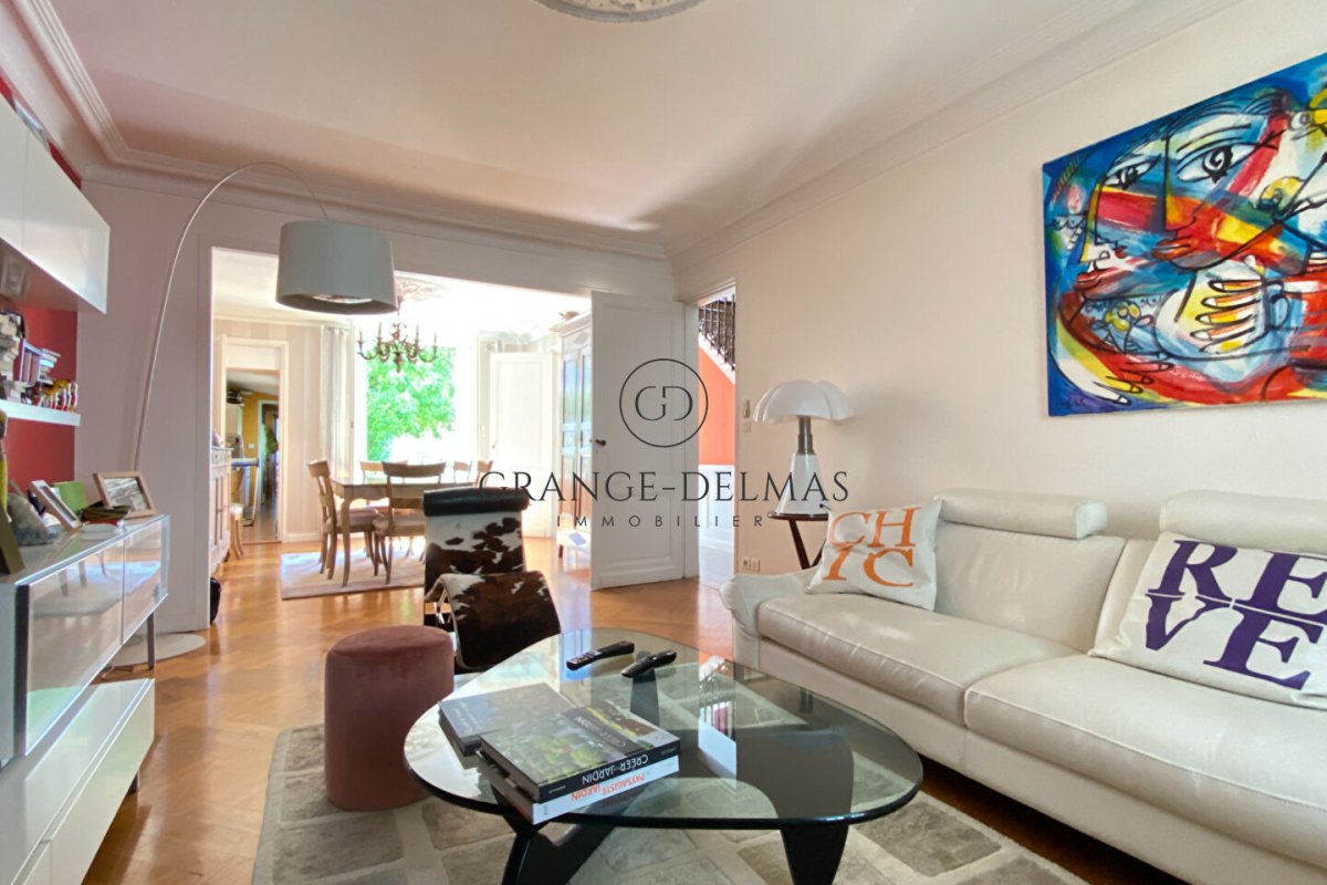Maison de luxe à vendre à Bordeaux, 1 155 000 €, Photo 2