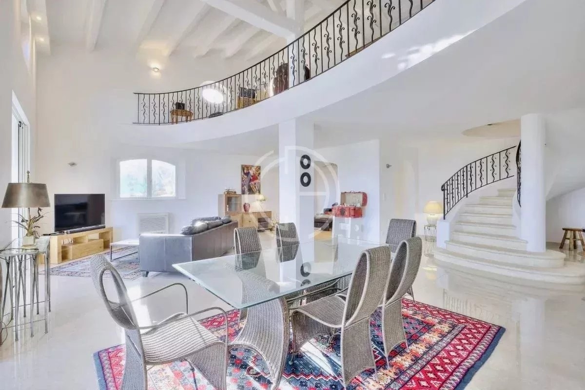 Maison de luxe à vendre à Cannes, 1 590 000 €, Photo 3