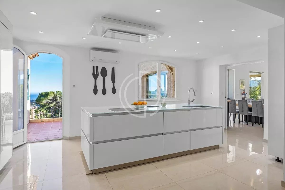 Maison de luxe à vendre à Cannes, 1 590 000 €, Photo 4