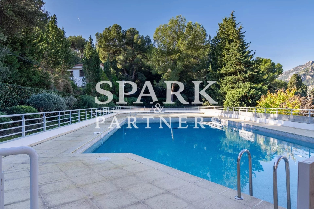 Appartement de luxe à vendre à Roquebrune-Cap-Martin, 689 000 €, Photo 1