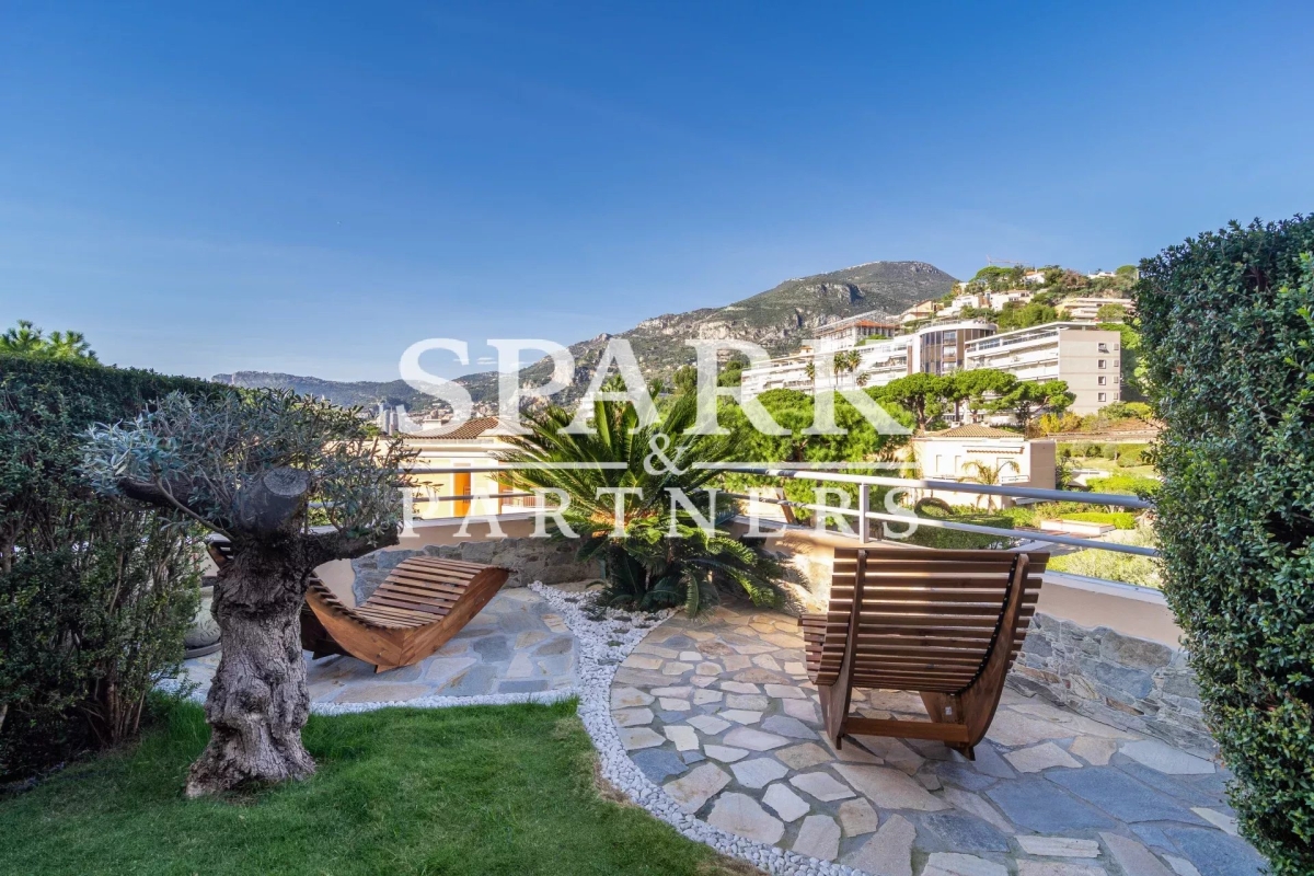 Appartement de luxe à vendre à Roquebrune-Cap-Martin, 689 000 €, Photo 2