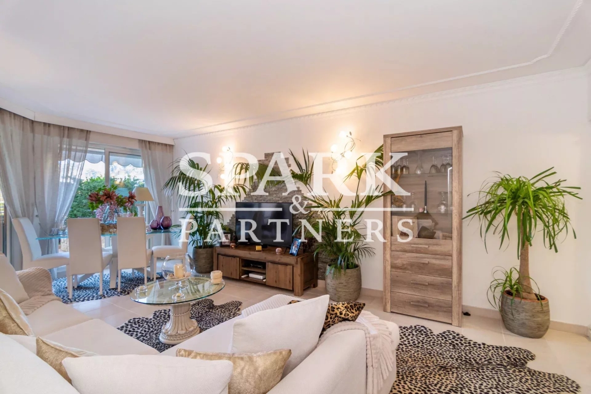 Appartement de luxe à vendre à Roquebrune-Cap-Martin, 689 000 €, Photo 3