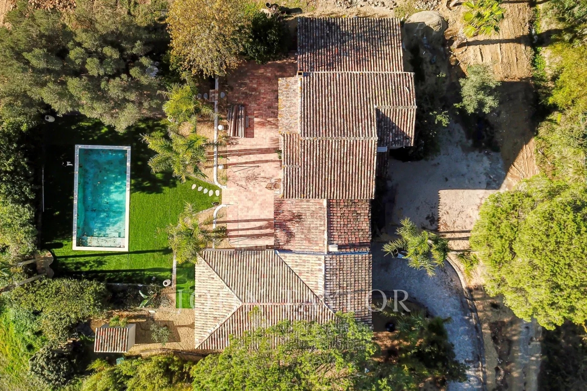Luxury House for sale in Grimaud, 3 150 000 €, Photo 2