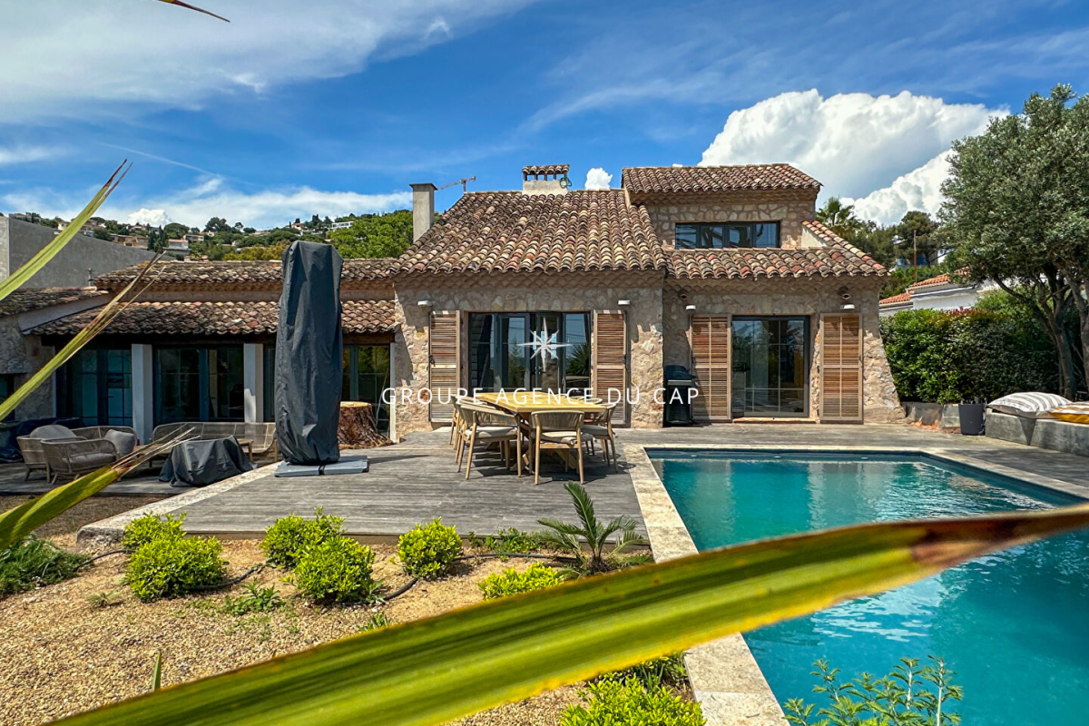 Maison de luxe à vendre à Les Issambres, 2 185 000 €, Photo 1