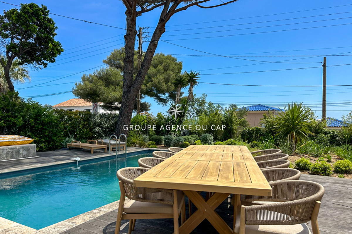 Maison de luxe à vendre à Les Issambres, 2 185 000 €, Photo 2