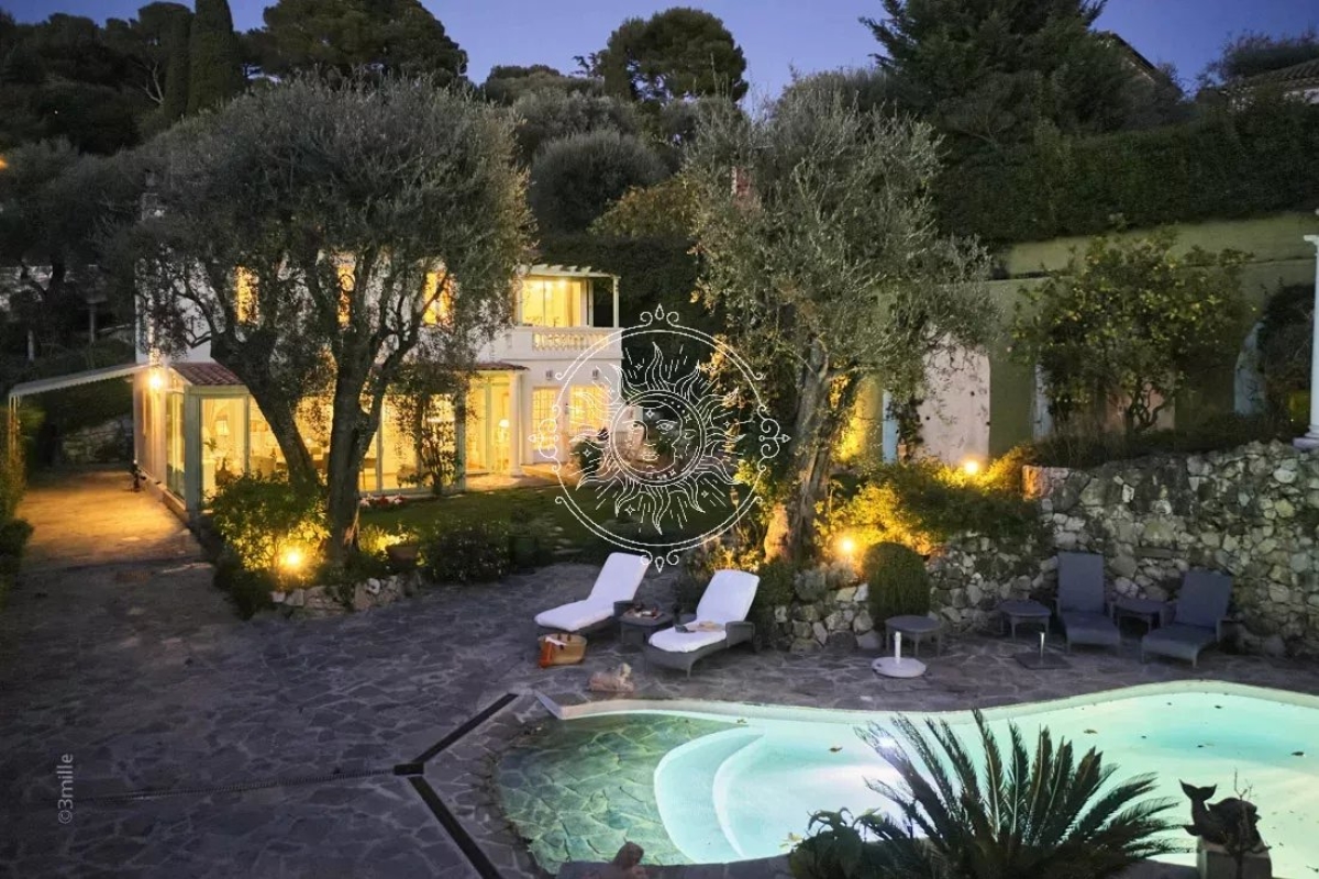 Luxury House for rental in Saint-Jean-Cap-Ferrat, 0 €, Photo 2