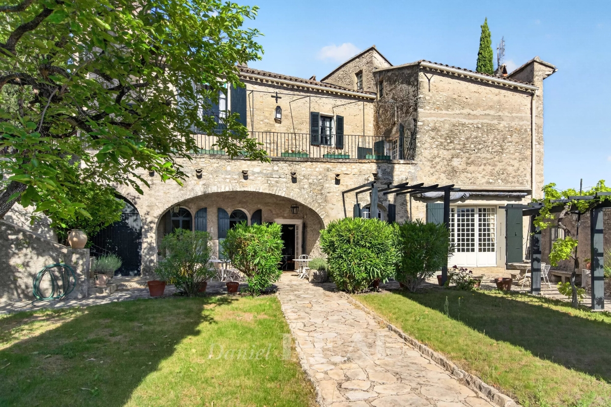 Maison de luxe à vendre à Vaison-la-Romaine, 1 980 000 €, Photo 1