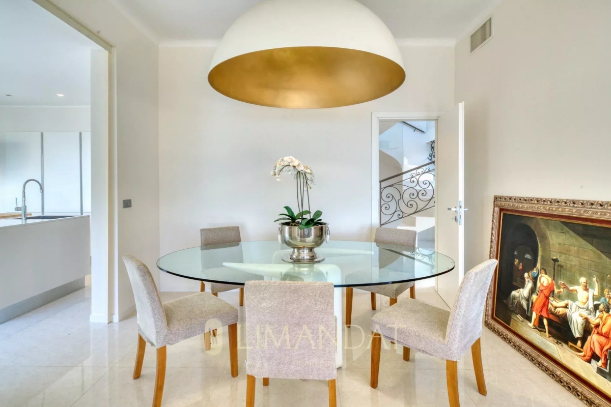 Maison de luxe à louer à Èze, 14 100 €, Photo 4