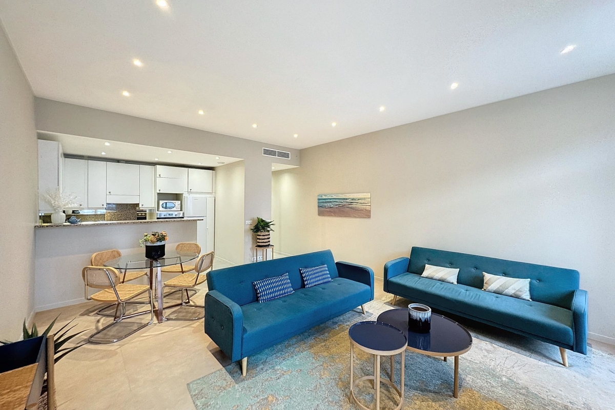 Luxury Apartment for sale in Cannes, 895 000 €, Photo 4