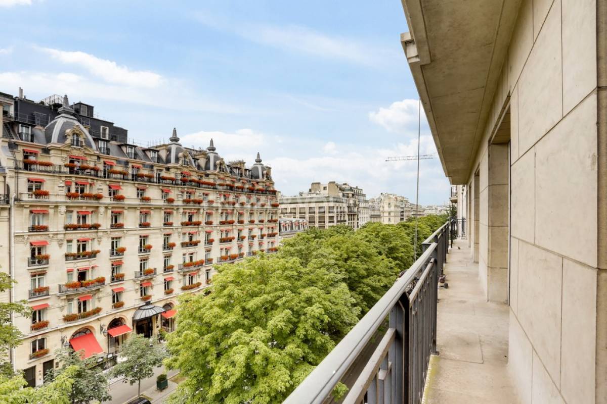 Apartment luxury and prestige for rental Paris 8 me 5 main