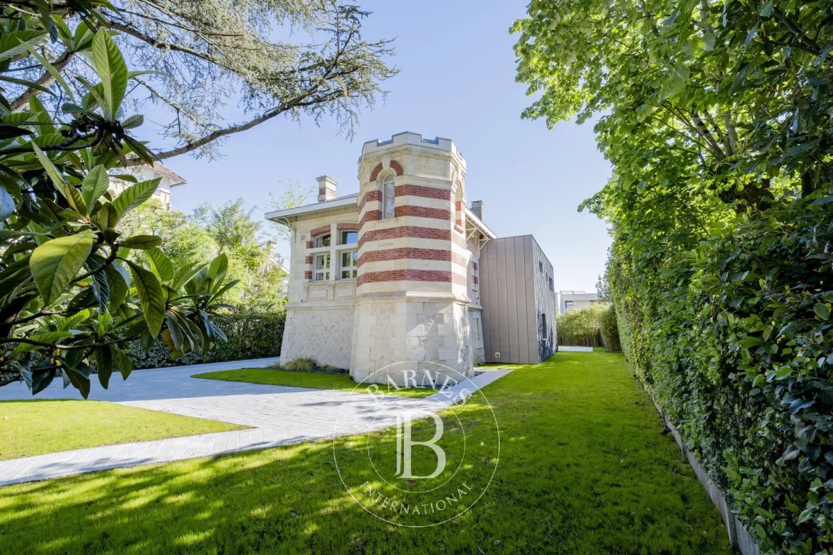 Maison de luxe à vendre à Pessac, 1 385 000 €, Photo 2