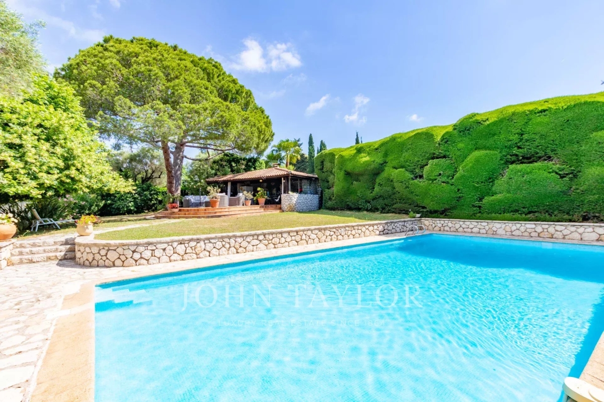 Maison de luxe à vendre à Antibes, 2 350 000 €, Photo 5