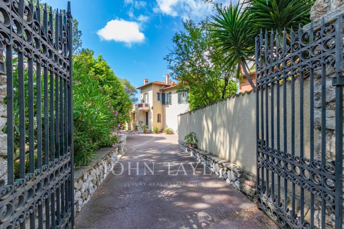Maison de luxe à vendre à Antibes, 2 350 000 €, Photo 6