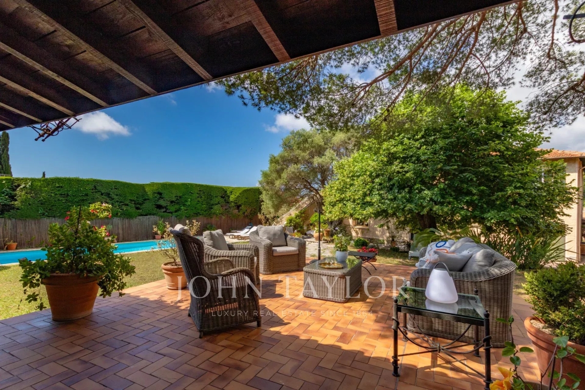 Maison de luxe à vendre à Antibes, 2 350 000 €, Photo 4