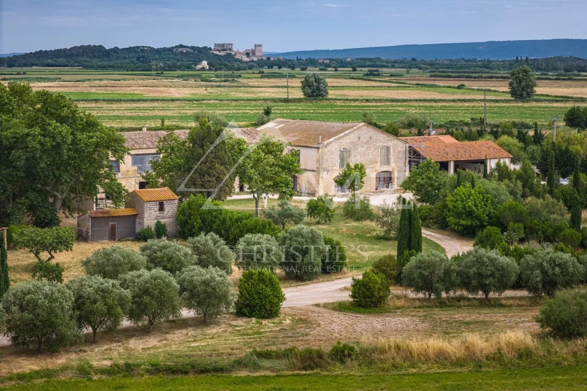 Luxury House for sale in Arles, 1 900 000 €, Photo 2