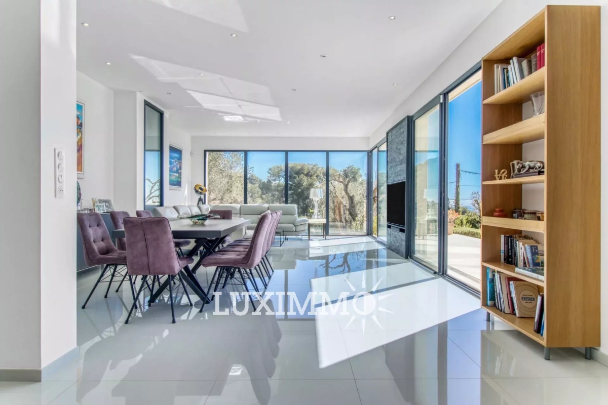Luxury House for sale in Mougins, 2 790 000 €, Photo 3