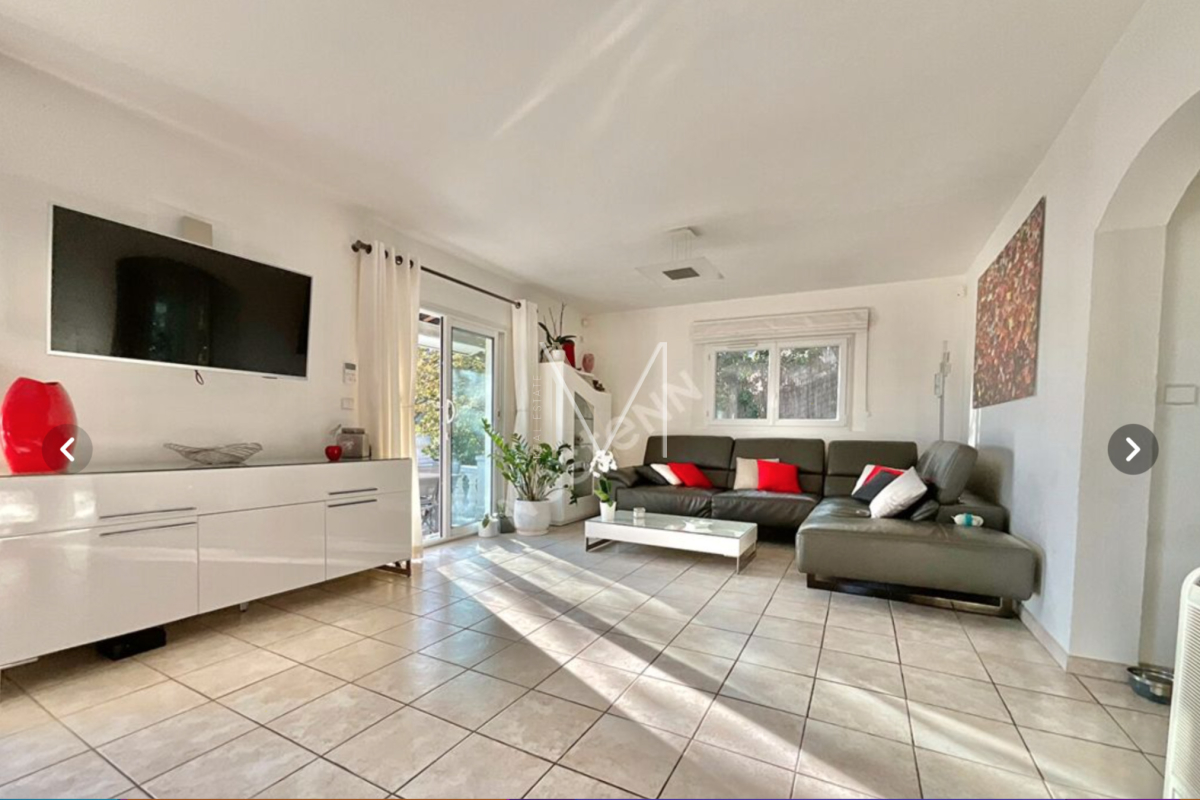 Maison de luxe à vendre à Plan-de-La-Tour, 735 000 €, Photo 3