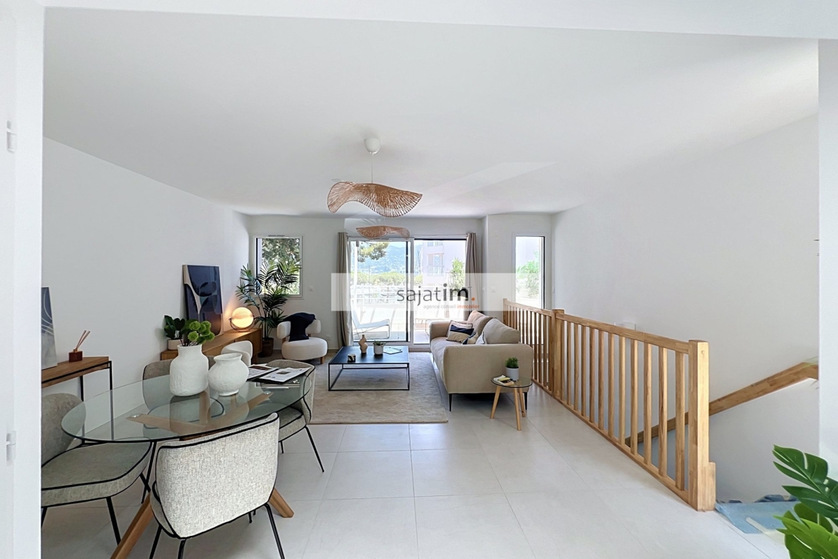 Maison de luxe à vendre à La Seyne-sur-Mer, 550 000 €, Photo 4