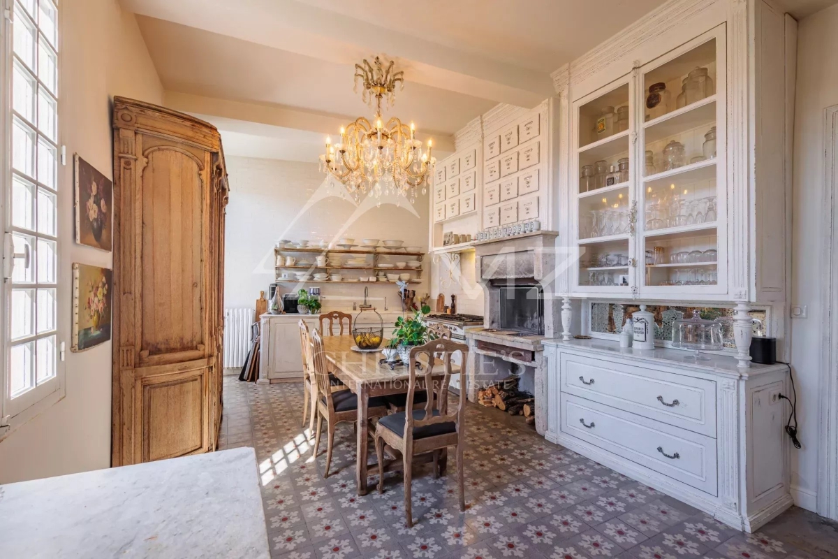 Maison de luxe à vendre à Châteauneuf-de-Gadagne, 1 580 000 €, Photo 7