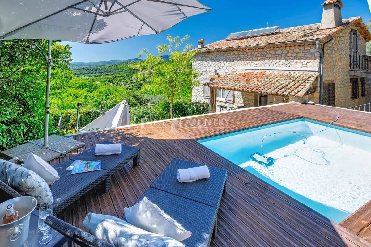 Luxury House for sale in Montauroux, 795 000 €, Photo 1