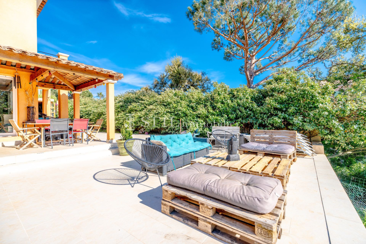 Luxury House for sale in Les Issambres, 630 000 €, Photo 2