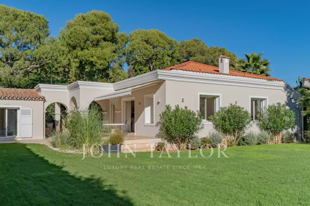 Maison de luxe à vendre à Saint-Jean-Cap-Ferrat, 2 750 000 €, Photo 1