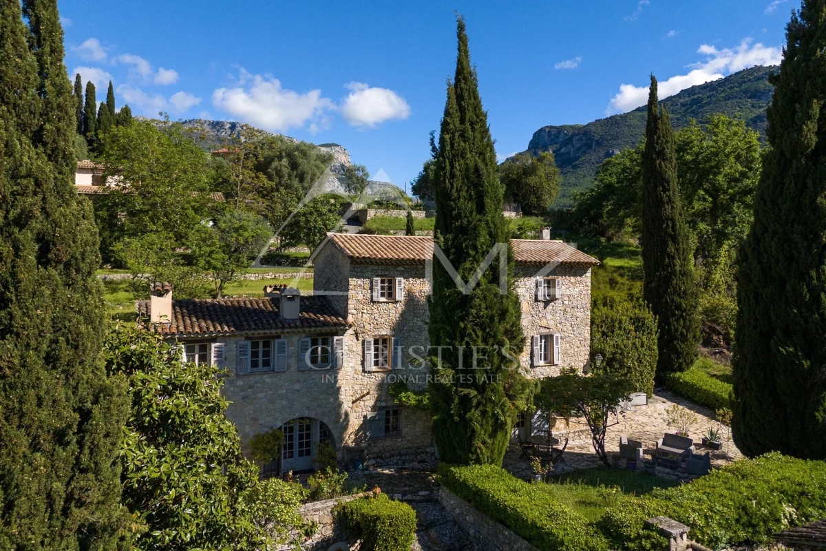 Maison de luxe à vendre à Le Bar-sur-Loup, 795 000 €, Photo 1