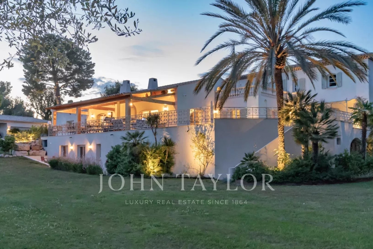 Luxury House for sale in Biot, 3 780 000 €, Photo 2