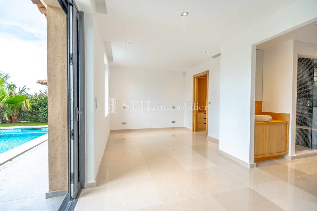 Luxury House for sale in Sainte-Maxime, 1 890 000 €, Photo 4