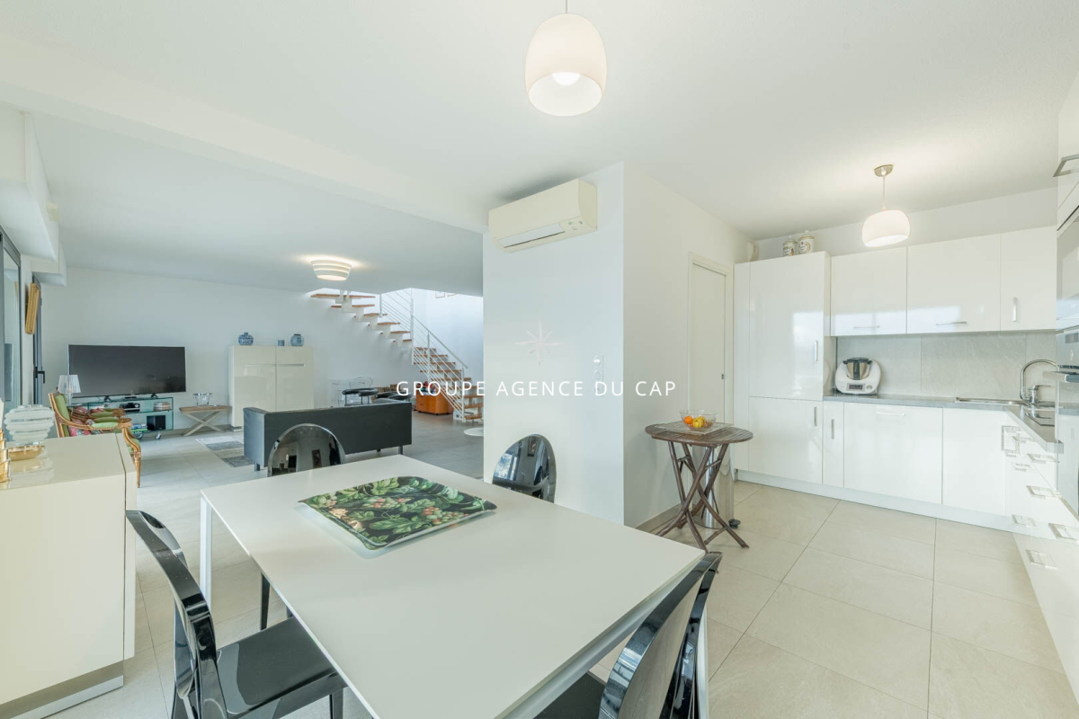 Appartement de luxe à vendre à Saint-Raphaël, 950 000 €, Photo 6