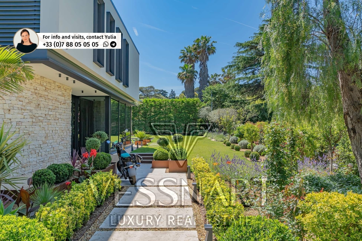 Maison de luxe à vendre à Antibes, 9 500 000 €, Photo 2