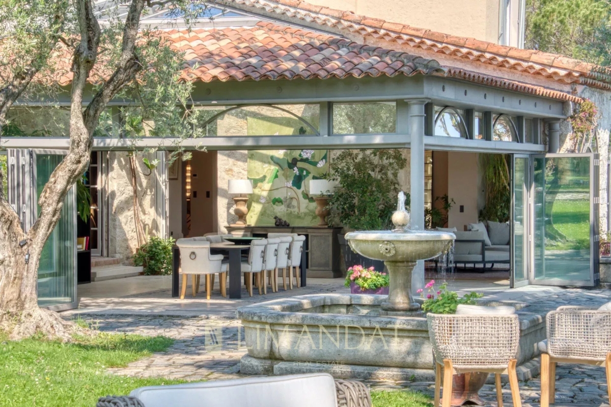 Luxury House for rental in Mougins, 80 000 €, Photo 1
