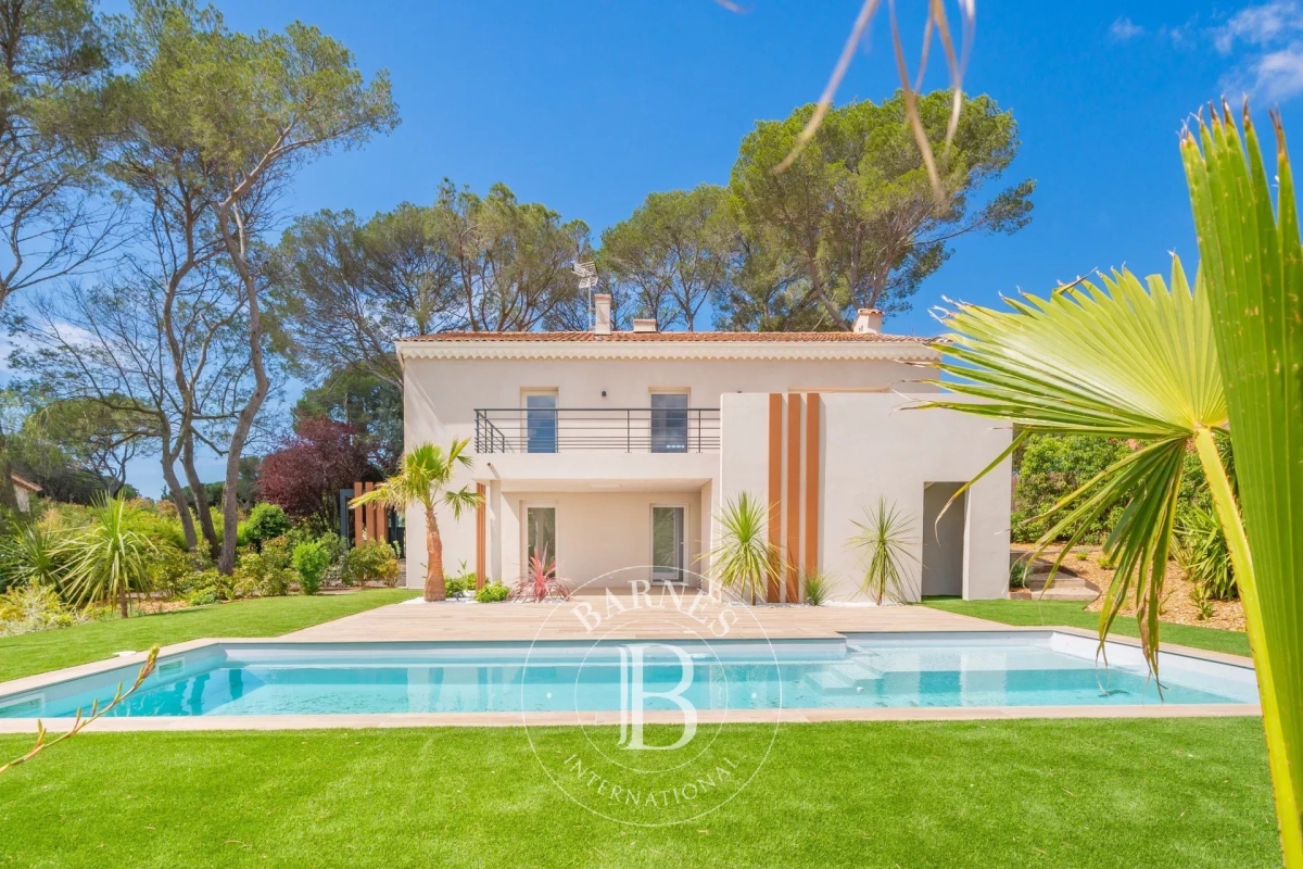 Luxury House for sale in Saint-Raphaël, 1 250 000 €, Photo 2